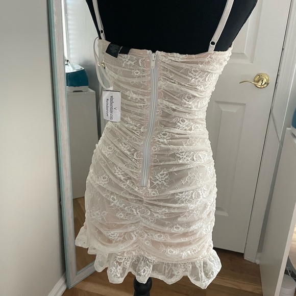 White ruched lace dress - Picture 3 of 4